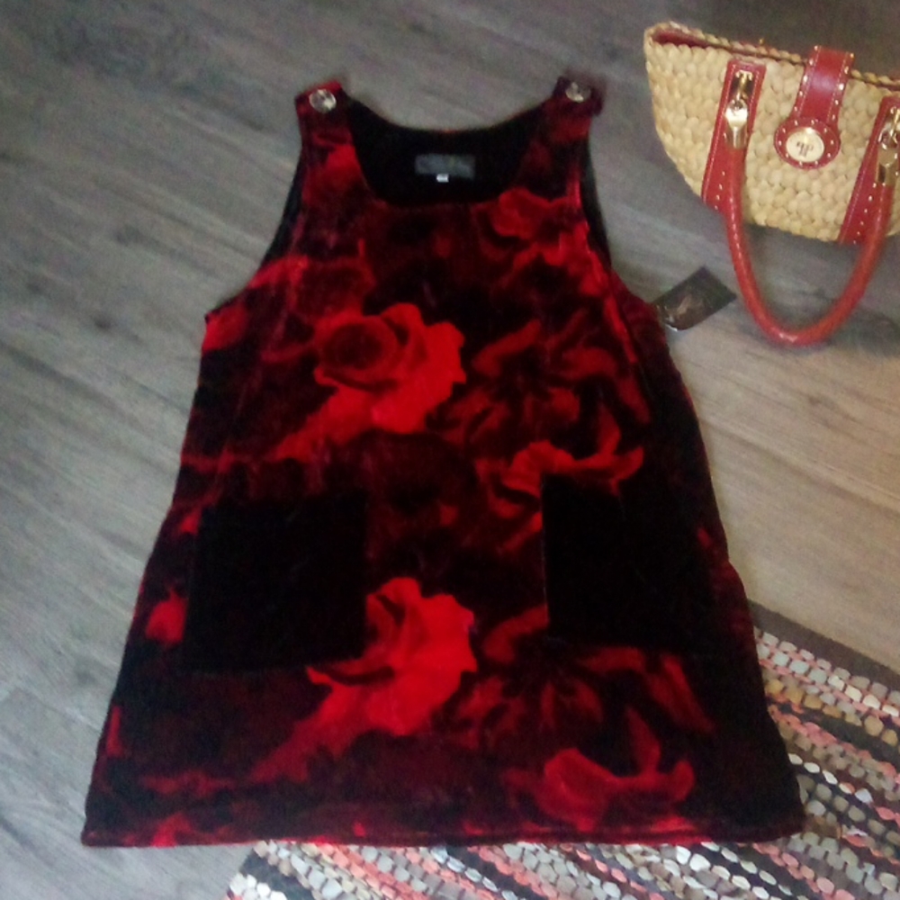 NWT Jenny Helene rayon floral dree